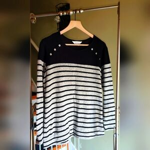 Market and Spruce size large striped brushed knit sweater with button detail